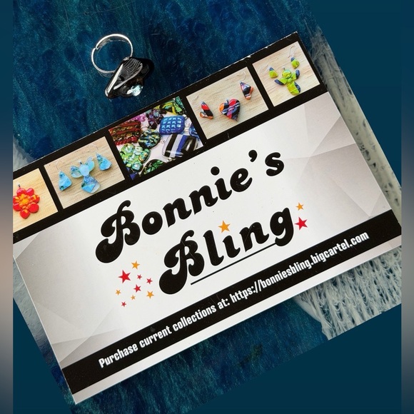 Bonnie’s Bling One Of A Kind Fused Glass Jewelry and Accessories to Wear. - Picture 5 of 15